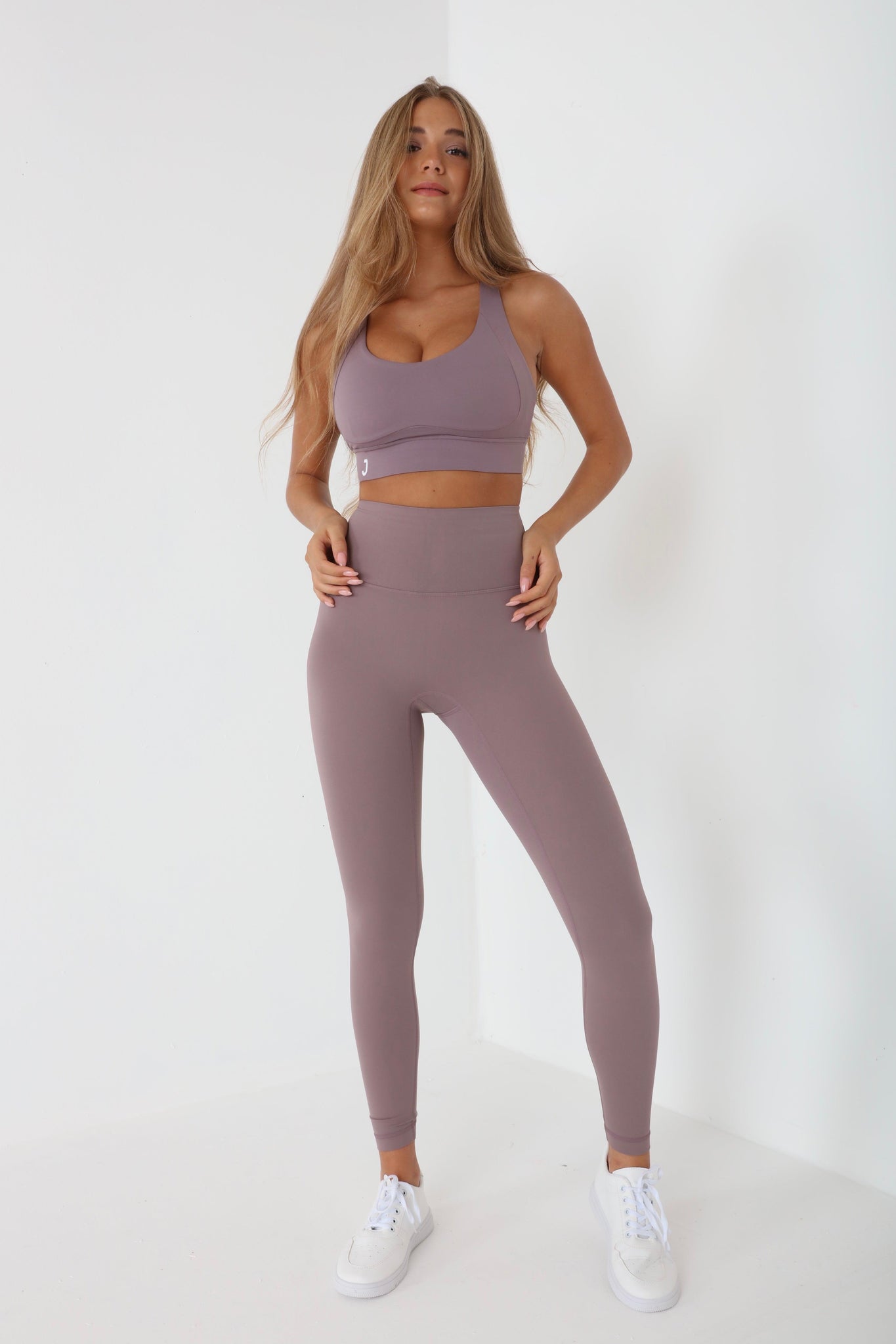 JUV fresh legging in purple color, full body front view.
