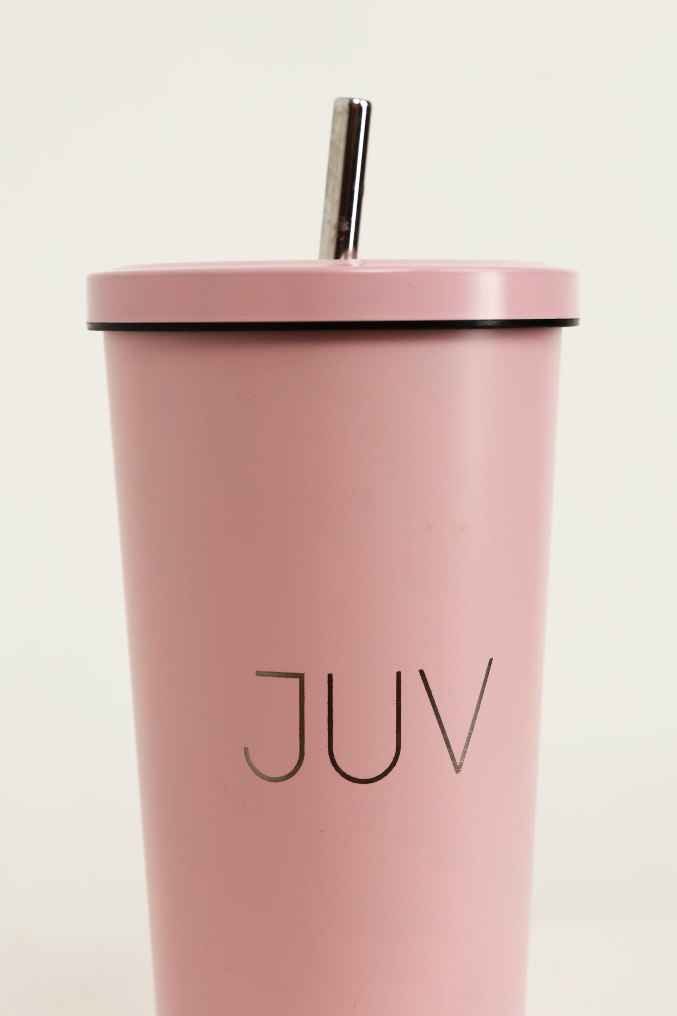 JUV lady thermal cup in pink, close up front view.